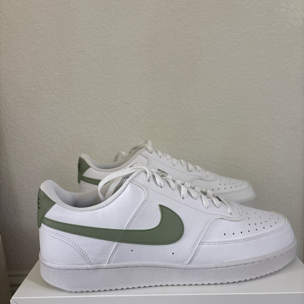 Nike Men's White and Olive Sneakers